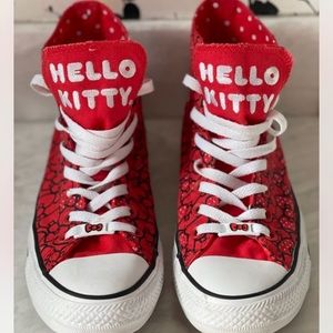 Converse Womens Size 9.5 Hello Kitty Chuck Taylor Shoes
